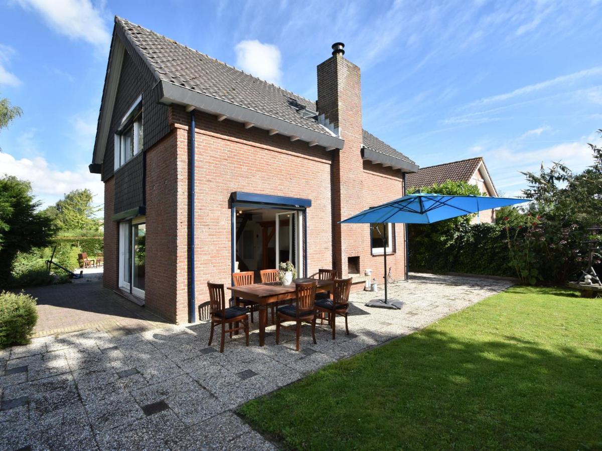 Holiday Home In Zeeland With Wide Views Bruinisse Bagian luar foto