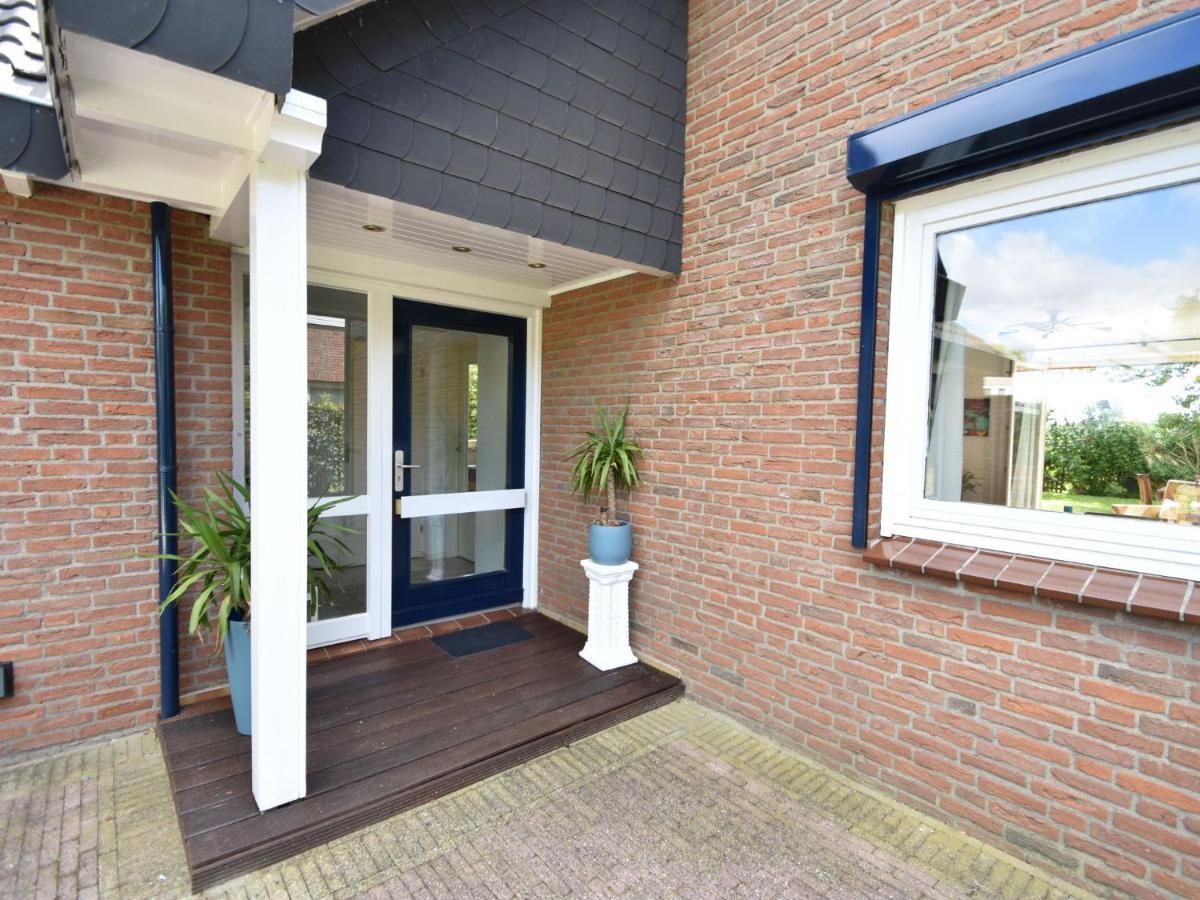 Holiday Home In Zeeland With Wide Views Bruinisse Bagian luar foto