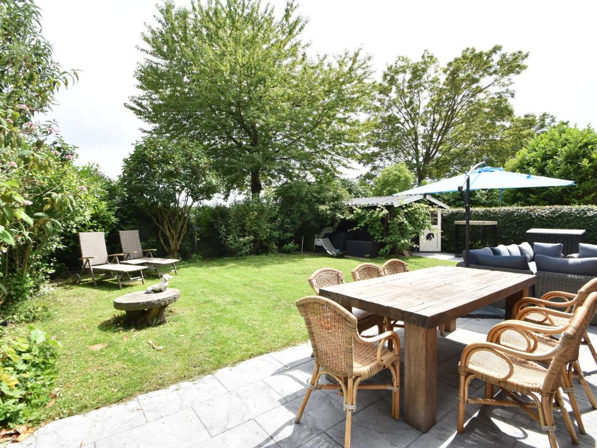 Holiday Home In Zeeland With Wide Views Bruinisse Bagian luar foto