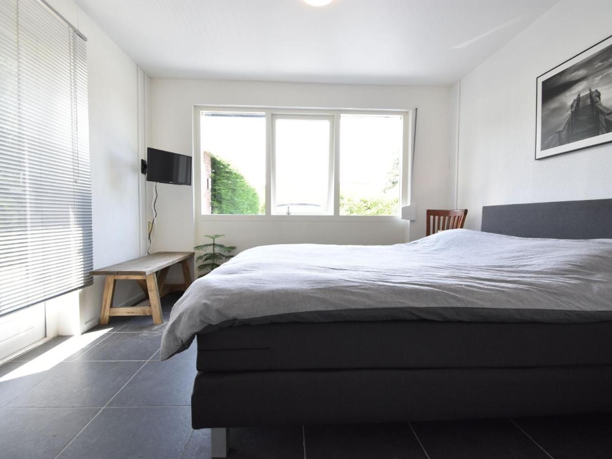 Holiday Home In Zeeland With Wide Views Bruinisse Bagian luar foto
